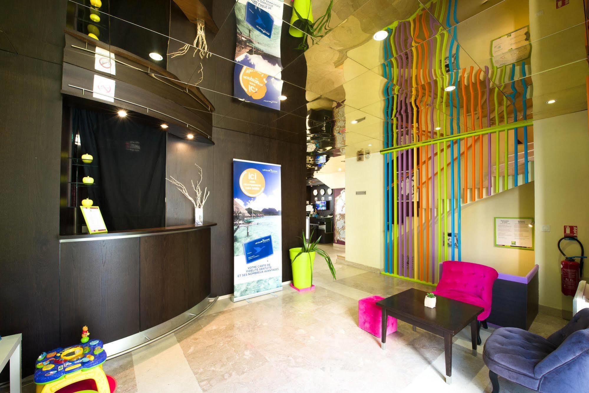 Ibis Styles Nantes Centre Place Royale Exterior foto